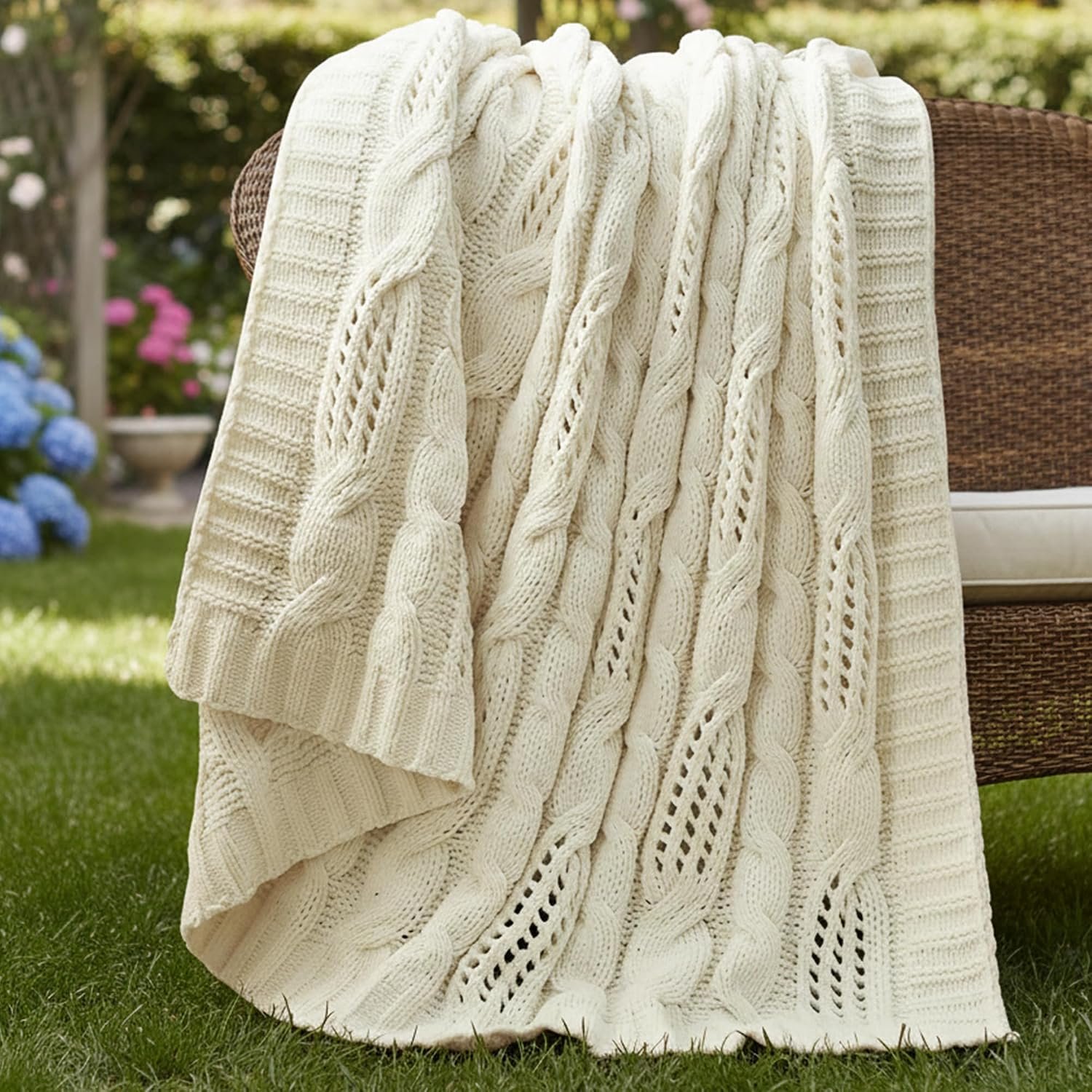 Amélie Home Chunky Knit Throw Blanket, Dual-Sided Soft Chenille Breathable Cable Knitted Blanket for Couch, Farmhouse Decorative Throw for Sofa & Chair, 50″x60″, Ivory