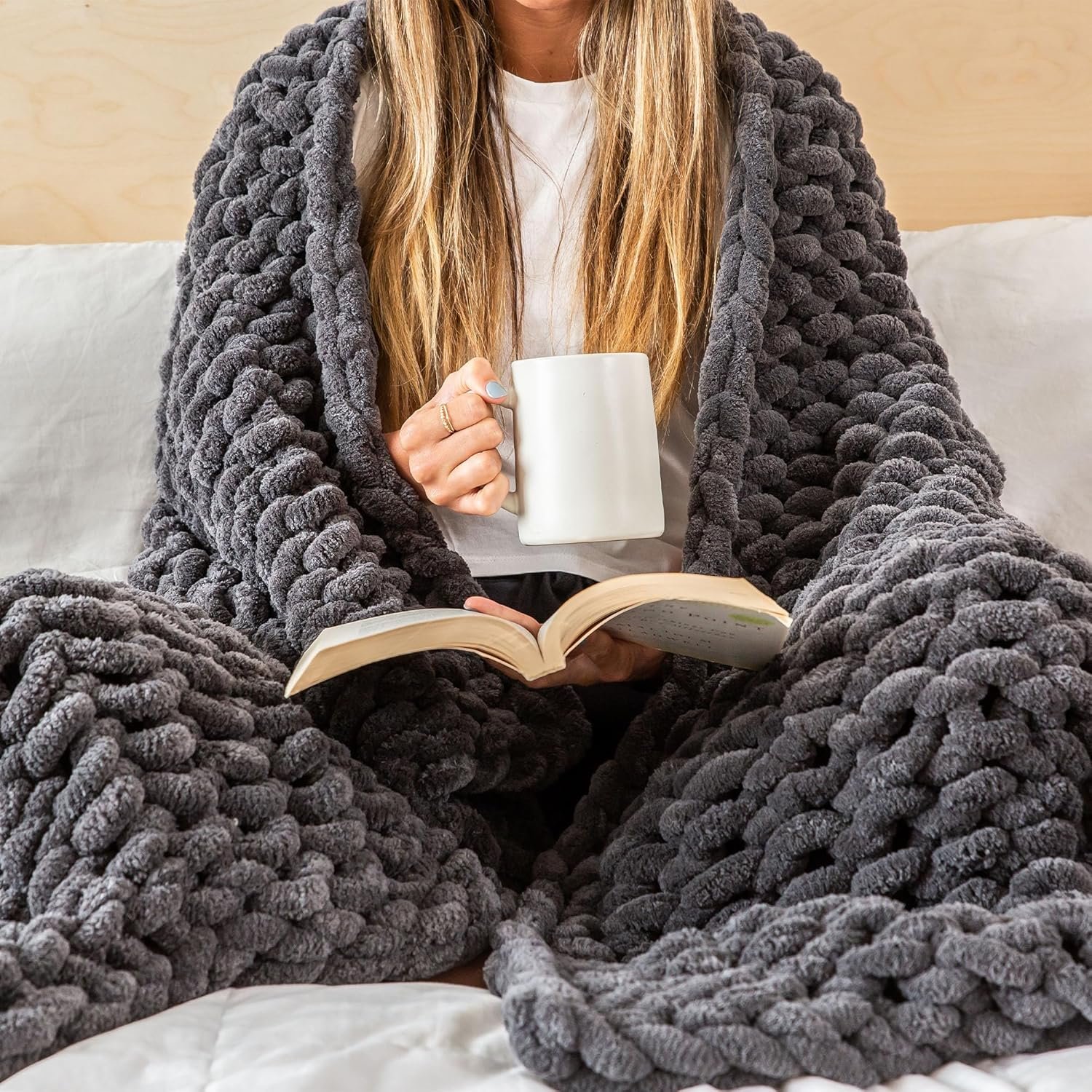 SAMIAH LUXE Chunky Knit Throw Blanket 50×60, Graphite Gray Chenille Throw Blanket for Couch Bed Sofa, Soft Fluffy Cable Knit Blanket, Oeko-TEX Certified, Machine Washable